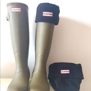 Hunter Shoes - Original Tall Rain Boots in olive green Hunter Shoes - Original Tall Rain Boots in olive green
